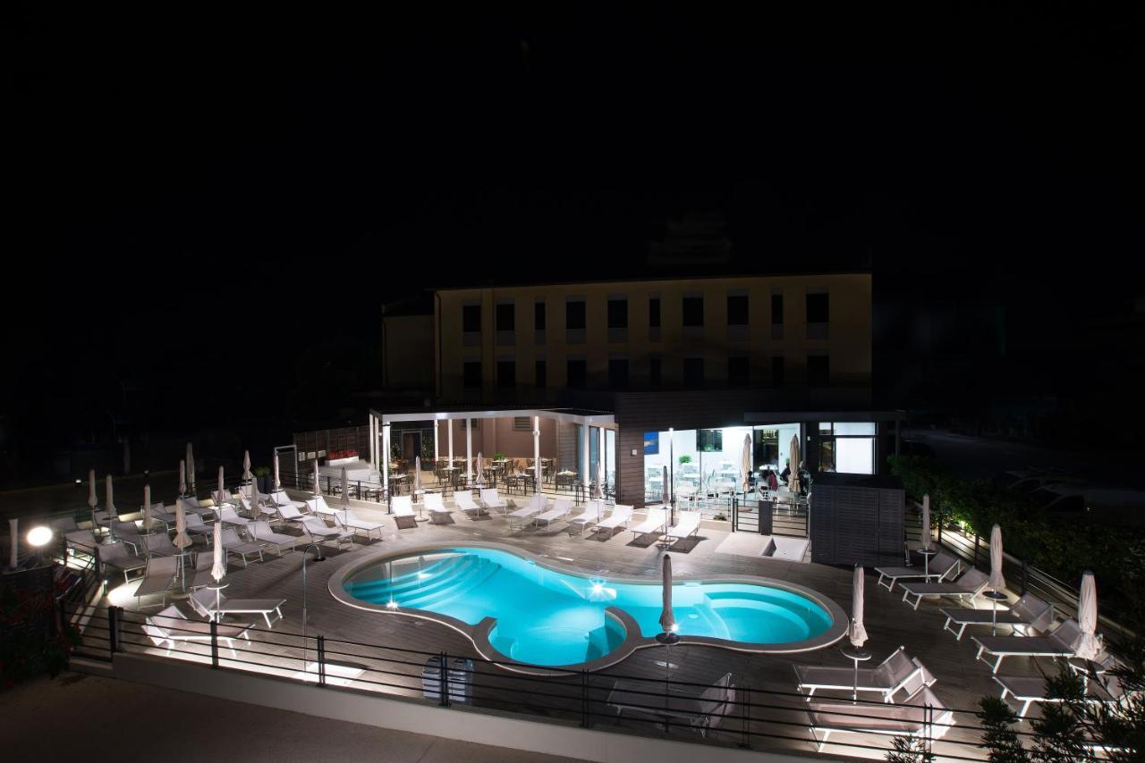 Hotel Ristorante Dante 토르지아노 외부 사진