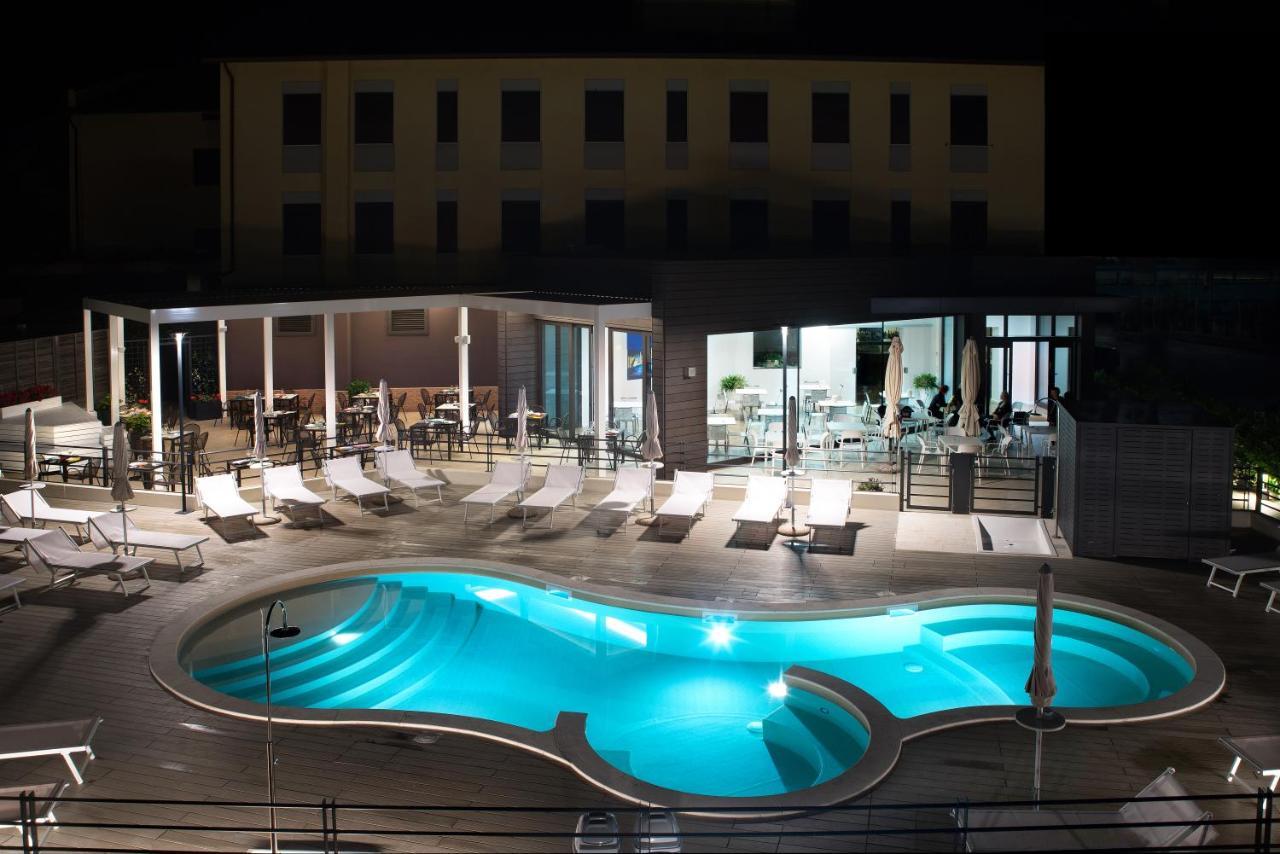 Hotel Ristorante Dante 토르지아노 외부 사진