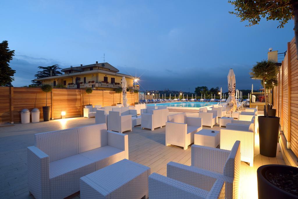 Hotel Ristorante Dante 토르지아노 외부 사진