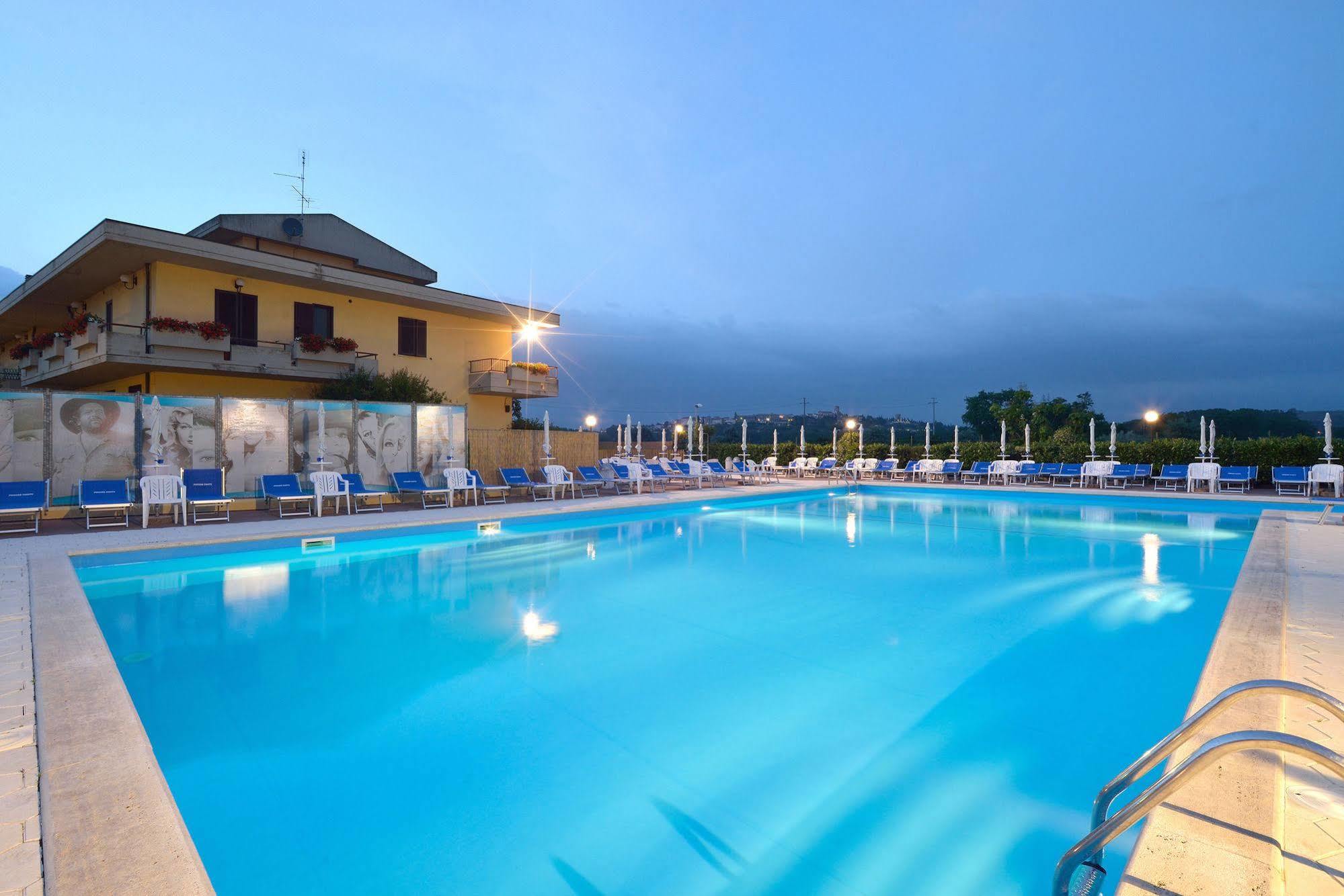 Hotel Ristorante Dante 토르지아노 외부 사진